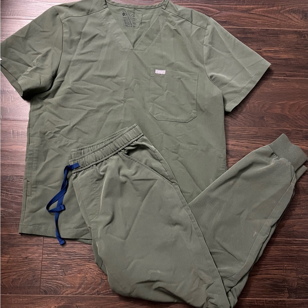 Men’s Figs Scrubs Set Olive Green
